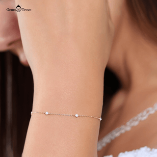 Elegant Gold Bracelet Diamonds