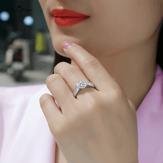 Gems Trove Moissanite Solitaire Ring