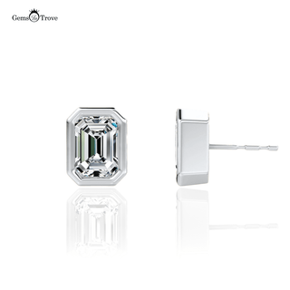 Passionate Sparkle Emerald Bezel Studs