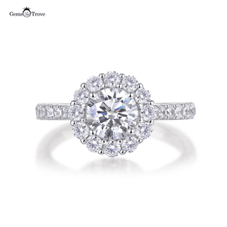 Exquisite Moissanite Ring